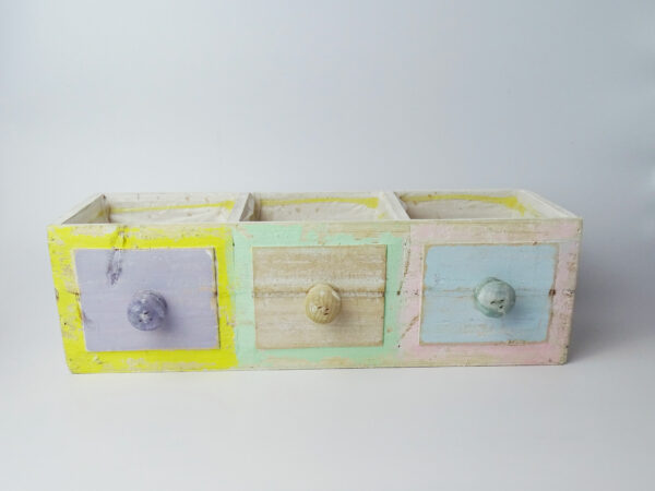 osłonka lub pojemnik- potrójna kolorowa szufladka